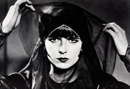 tumblr_lx6awnnhyv1r9uwxwo1_500